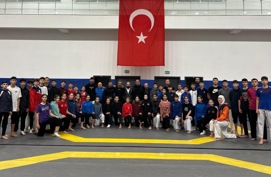 Yıldız Milli Takımımızdan 29 Ekim Kutlaması