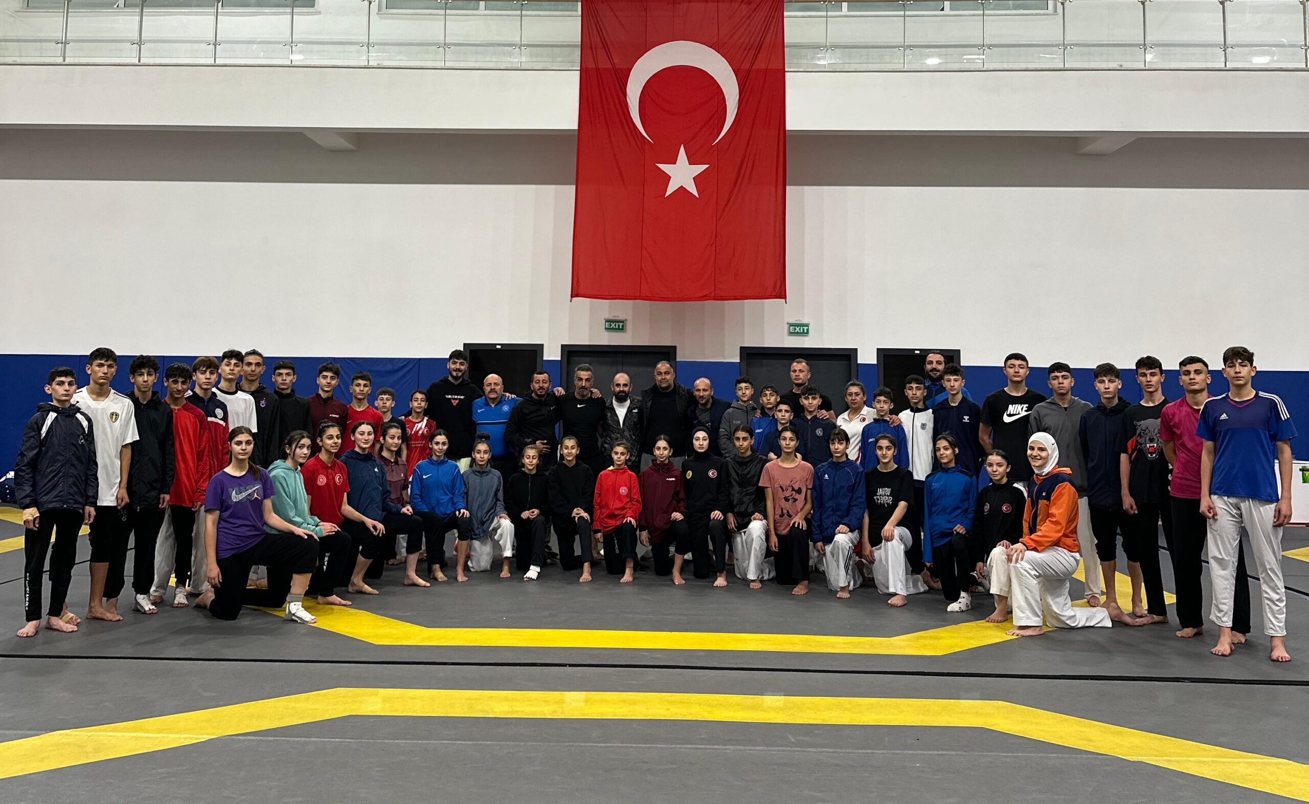 Yıldız Milli Takımımızdan 29 Ekim Kutlaması