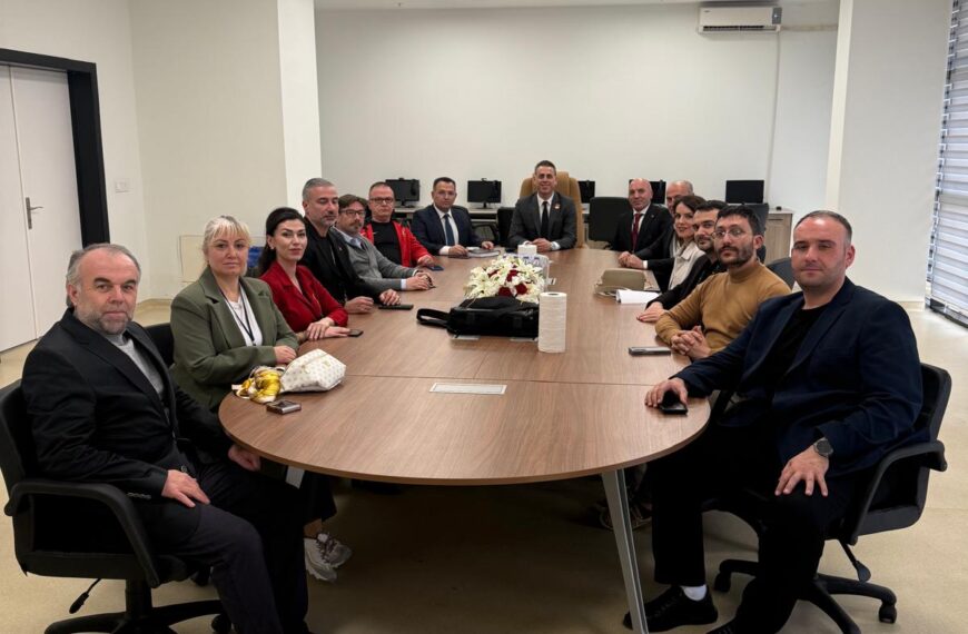 Başkanımız Bahri Tanrıkulu, Poomsae Teknik Kurulu ile Adana’da İstişare Toplantısı…