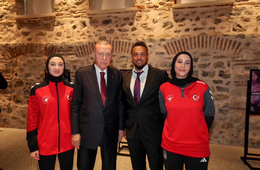 Cumhurbaşkanımız Milli Taekwondocularımızla Buluştu